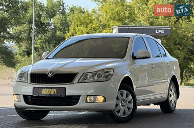 Лифтбек Skoda Octavia 2012 в 