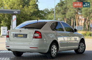 Лифтбек Skoda Octavia 2012 в 
