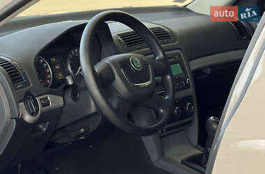 Лифтбек Skoda Octavia 2012 в 