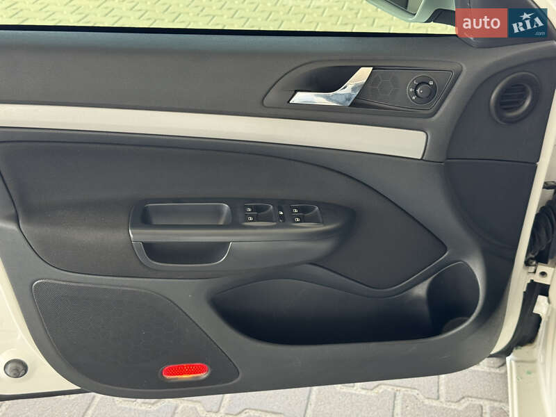 Лифтбек Skoda Octavia 2012 в Киеве