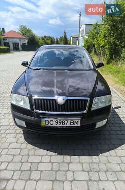 Лифтбек Skoda Octavia 2005 в Городке