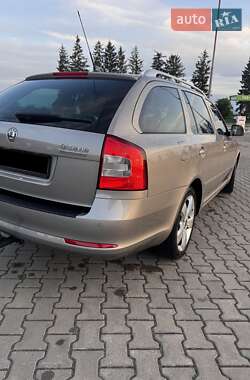 Универсал Skoda Octavia 2010 в 
