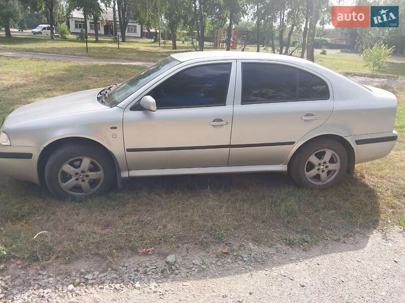 Лифтбек Skoda Octavia 2004 в Переяславе