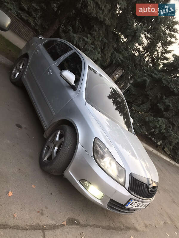 Лифтбек Skoda Octavia 2012 в 