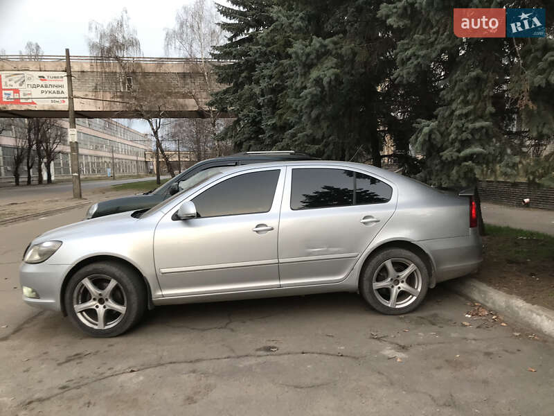 Лифтбек Skoda Octavia 2012 в Днепре