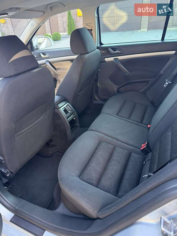 Универсал Skoda Octavia 2011 в Луцке