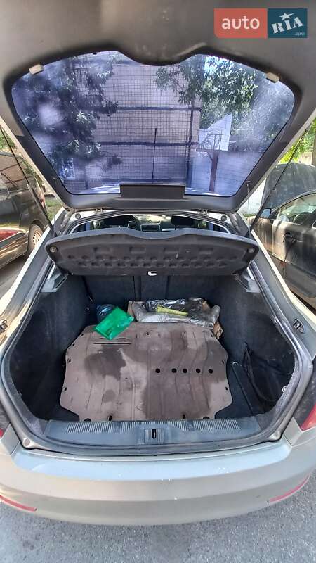 Универсал Skoda Octavia 2010 в Кривом Роге