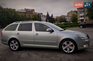 Универсал Skoda Octavia 2010 в 