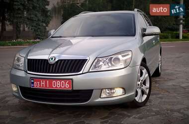 Универсал Skoda Octavia 2010 в 