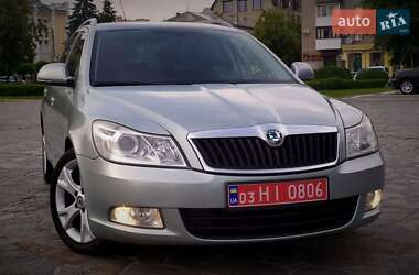 Универсал Skoda Octavia 2010 в 