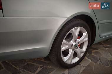 Универсал Skoda Octavia 2010 в 