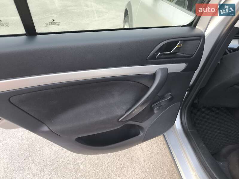 Универсал Skoda Octavia 2012 в Павлограде фото 10 Универсал Skoda Octavia 2012 в Павлограде