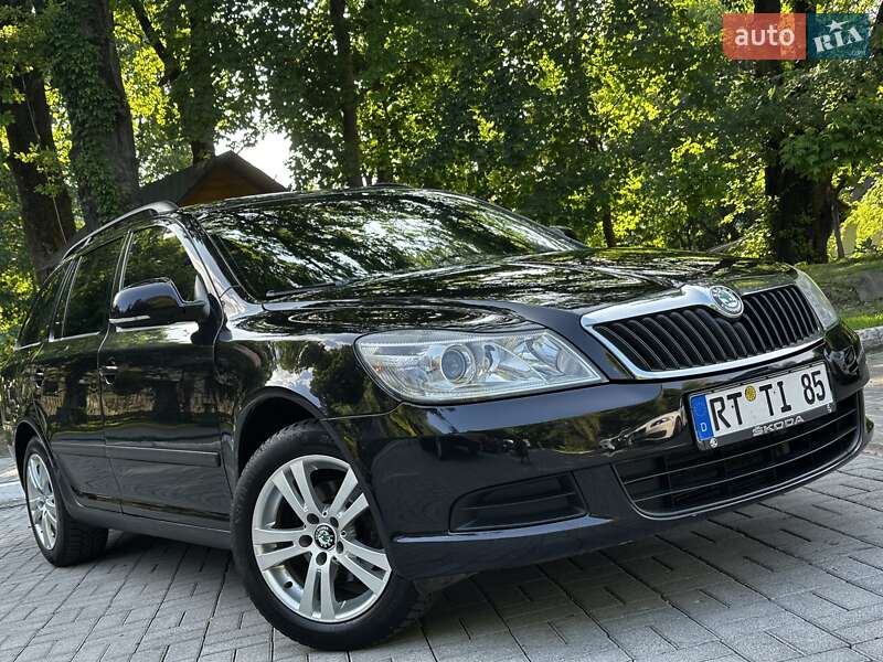 Універсал Skoda Octavia 2011 в Дрогобичі