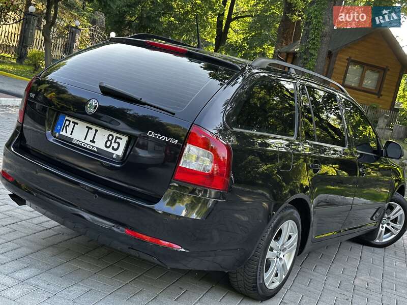 Універсал Skoda Octavia 2011 в Дрогобичі