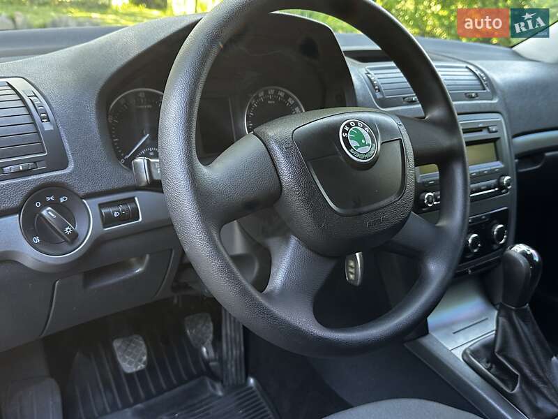 Універсал Skoda Octavia 2011 в Дрогобичі