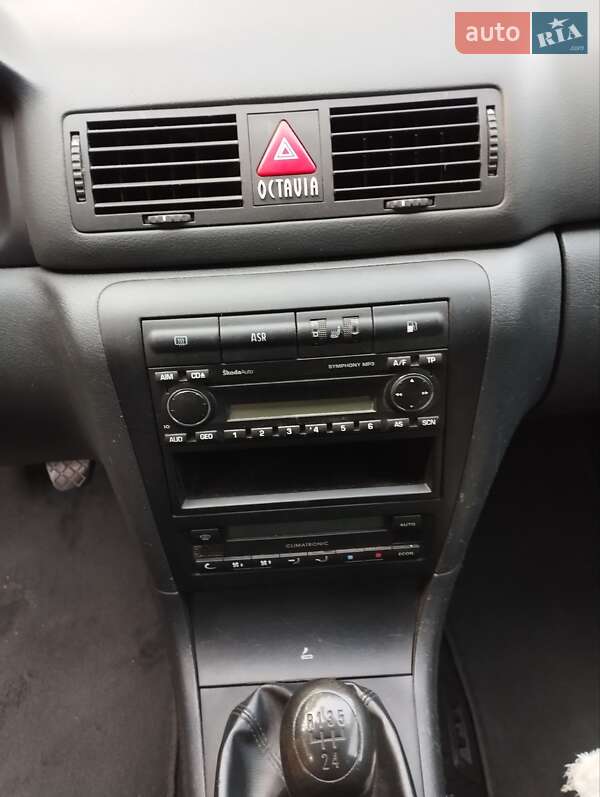 Универсал Skoda Octavia 2008 в Лановцах