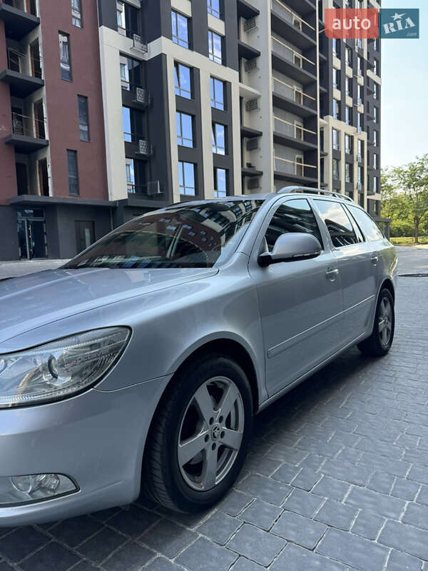 Универсал Skoda Octavia 2012 в Ивано-Франковске