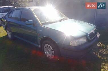 Лифтбек Skoda Octavia 1999 в Броварах