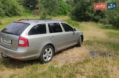 Универсал Skoda Octavia 2011 в 