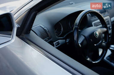 Лифтбек Skoda Octavia 2009 в 