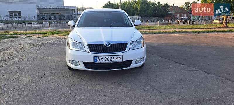 Лифтбек Skoda Octavia 2012 в 