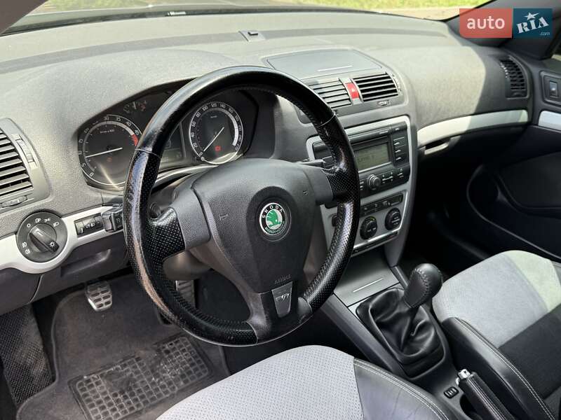 Ліфтбек Skoda Octavia 2006 в Києві