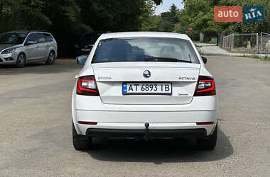 Ліфтбек Skoda Octavia 2019 в 