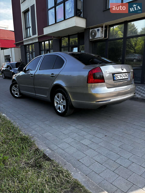 Лифтбек Skoda Octavia 2010 в Львове фото 6 Лифтбек Skoda Octavia 2010 в Львове