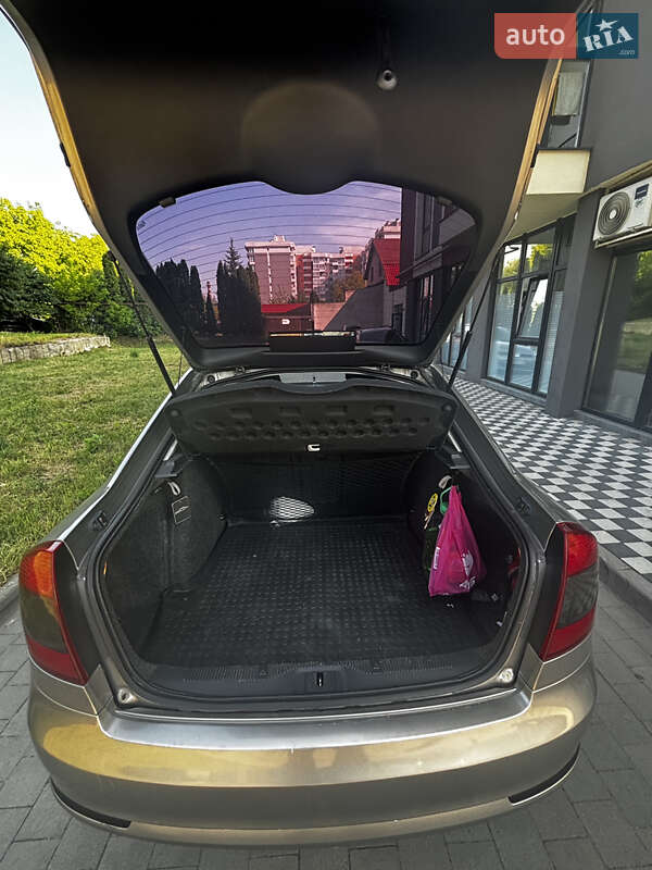 Лифтбек Skoda Octavia 2010 в Львове фото 9 Лифтбек Skoda Octavia 2010 в Львове