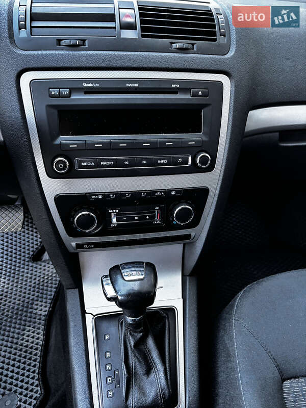 Лифтбек Skoda Octavia 2010 в Львове фото 15 Лифтбек Skoda Octavia 2010 в Львове
