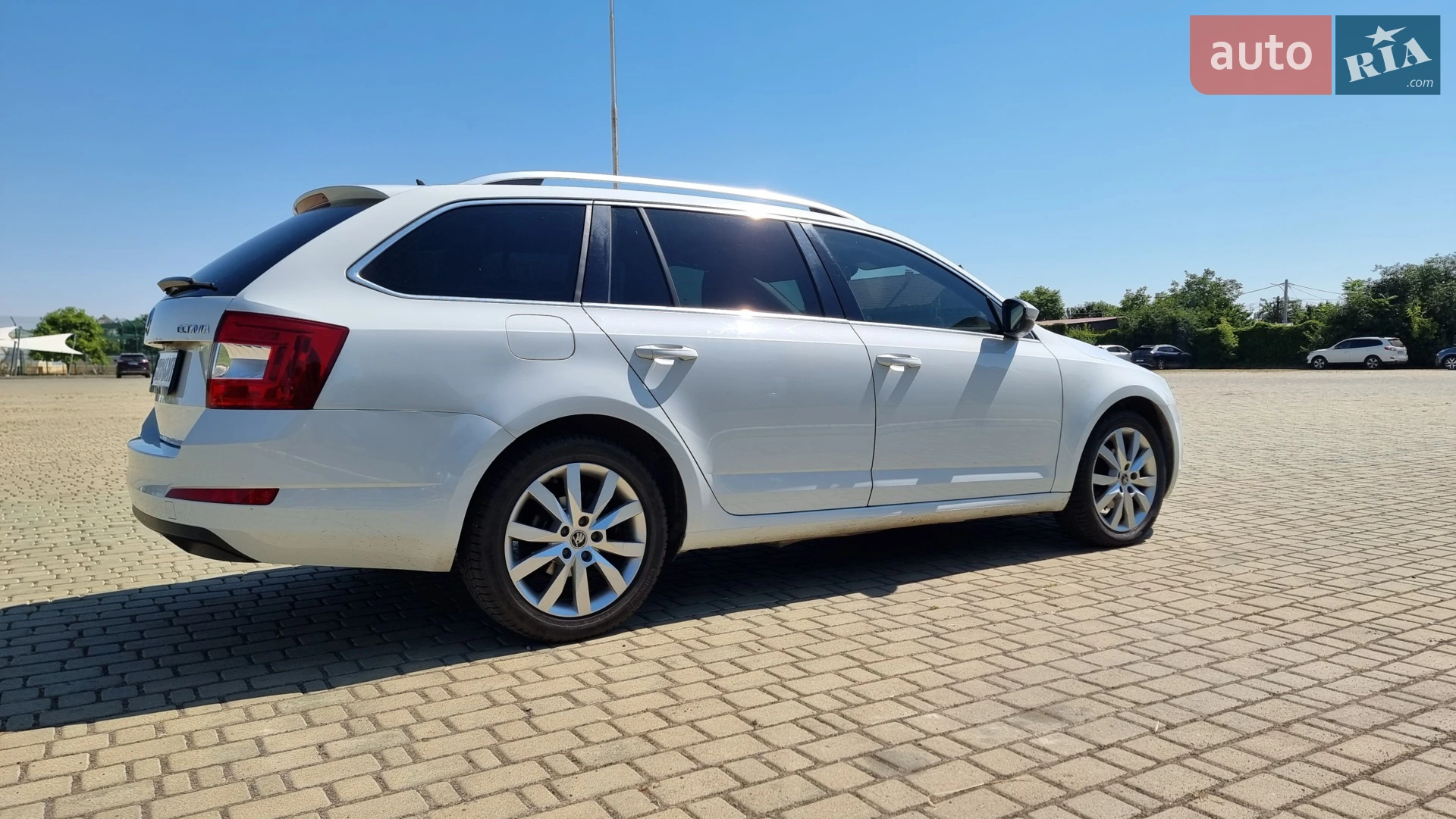 2016 Skoda Octavia - мініатюра 14