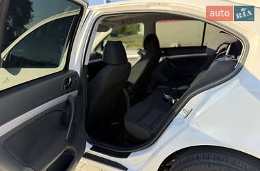 Лифтбек Skoda Octavia 2010 в 