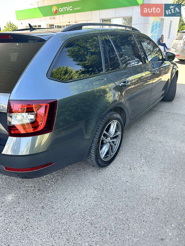 Универсал Skoda Octavia 2017 в Ужгороде