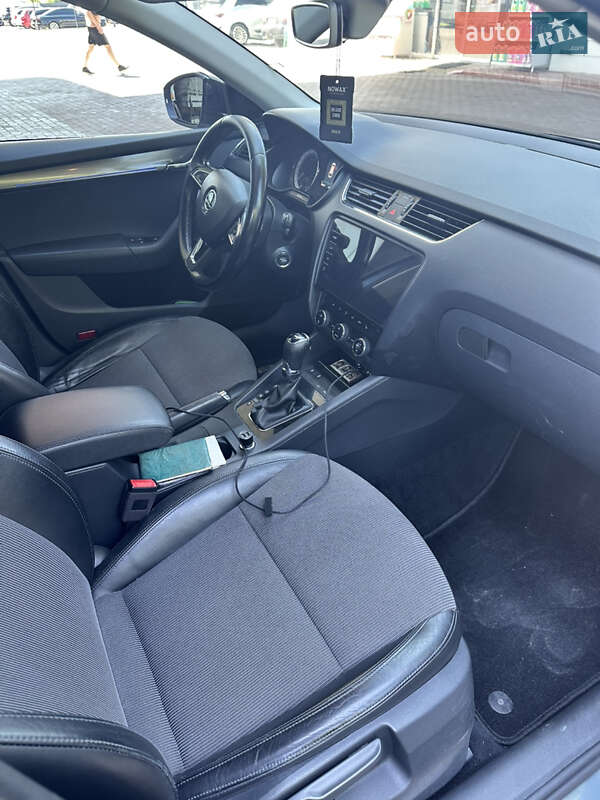 Универсал Skoda Octavia 2017 в Ужгороде