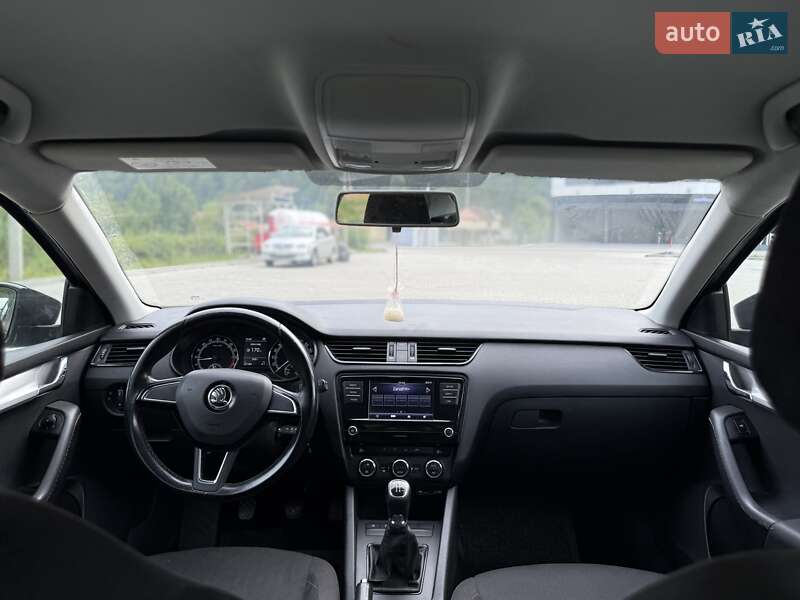Лифтбек Skoda Octavia 2017 в Ужгороде
