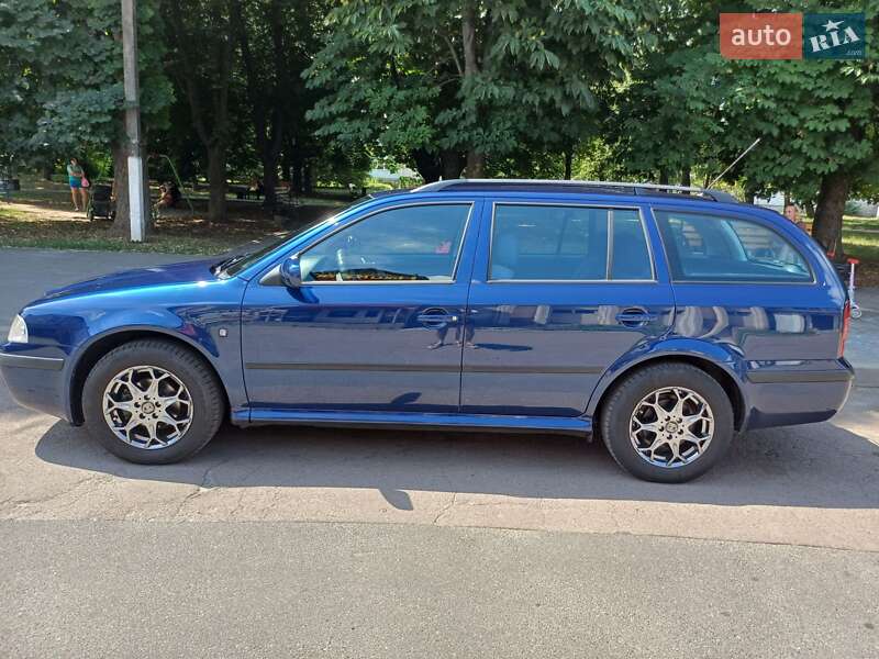 Универсал Skoda Octavia 2010 в 