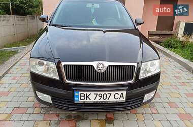 Лифтбек Skoda Octavia 2008 в Ровно