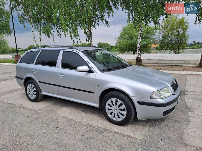 Универсал Skoda Octavia 2008 в Староконстантинове