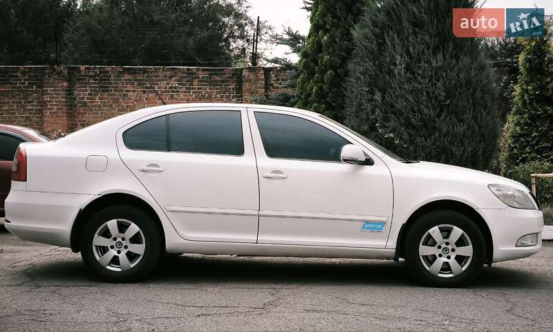 Лифтбек Skoda Octavia 2011 в Днепре