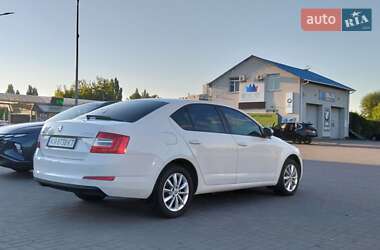 Лифтбек Skoda Octavia 2013 в 