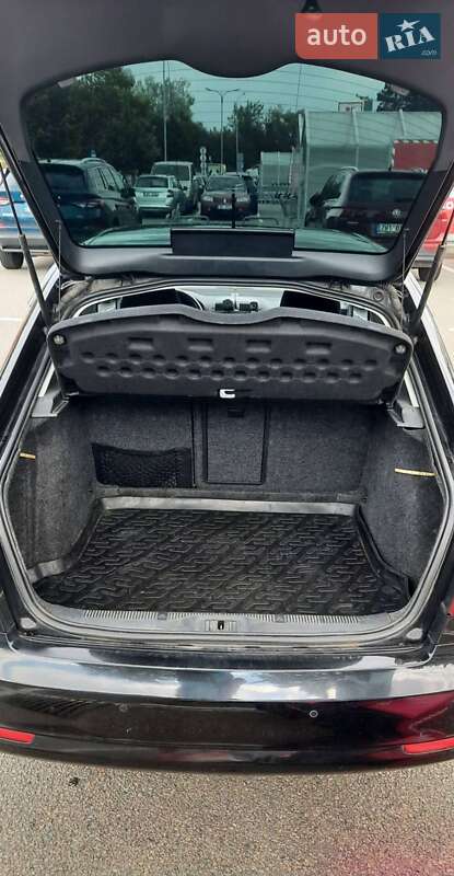 Лифтбек Skoda Octavia 2011 в Львове
