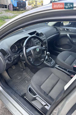 Универсал Skoda Octavia 2010 в 
