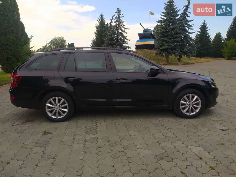 Универсал Skoda Octavia 2015 в Дубно