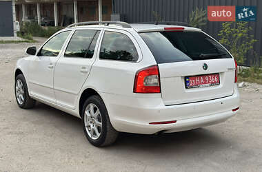 Универсал Skoda Octavia 2011 в 