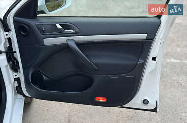 Универсал Skoda Octavia 2011 в 