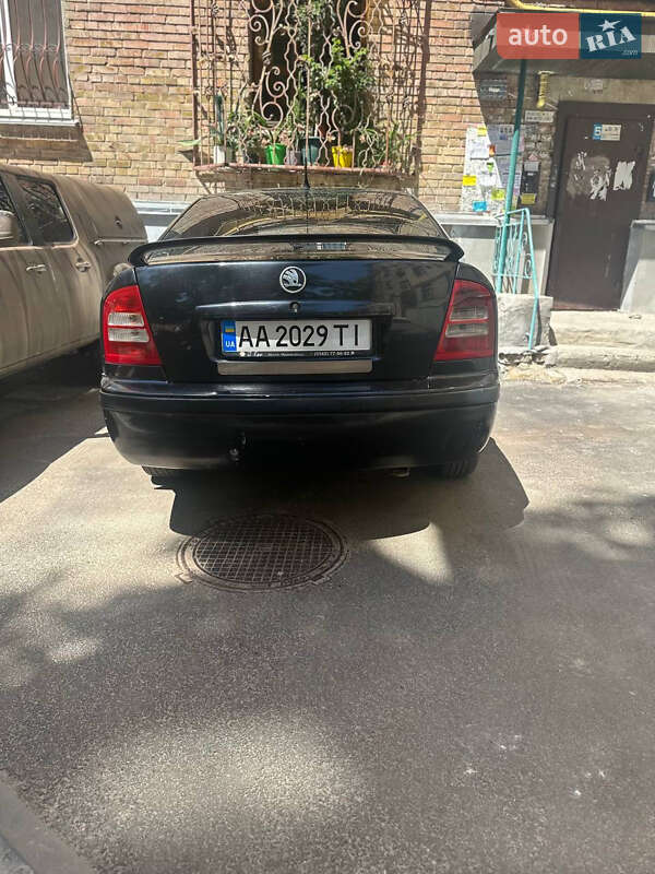 Лифтбек Skoda Octavia 2005 в Киеве