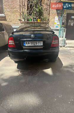Ліфтбек Skoda Octavia 2005 в 