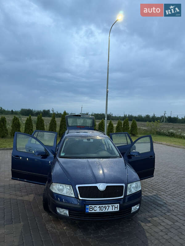 Универсал Skoda Octavia 2005 в Городке