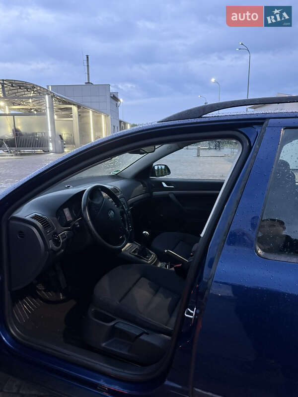Универсал Skoda Octavia 2005 в Городке