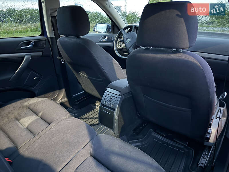 Универсал Skoda Octavia 2005 в Городке